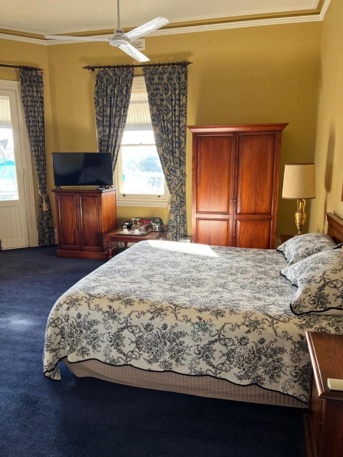 The York Palace Accommodation Екстериор снимка
