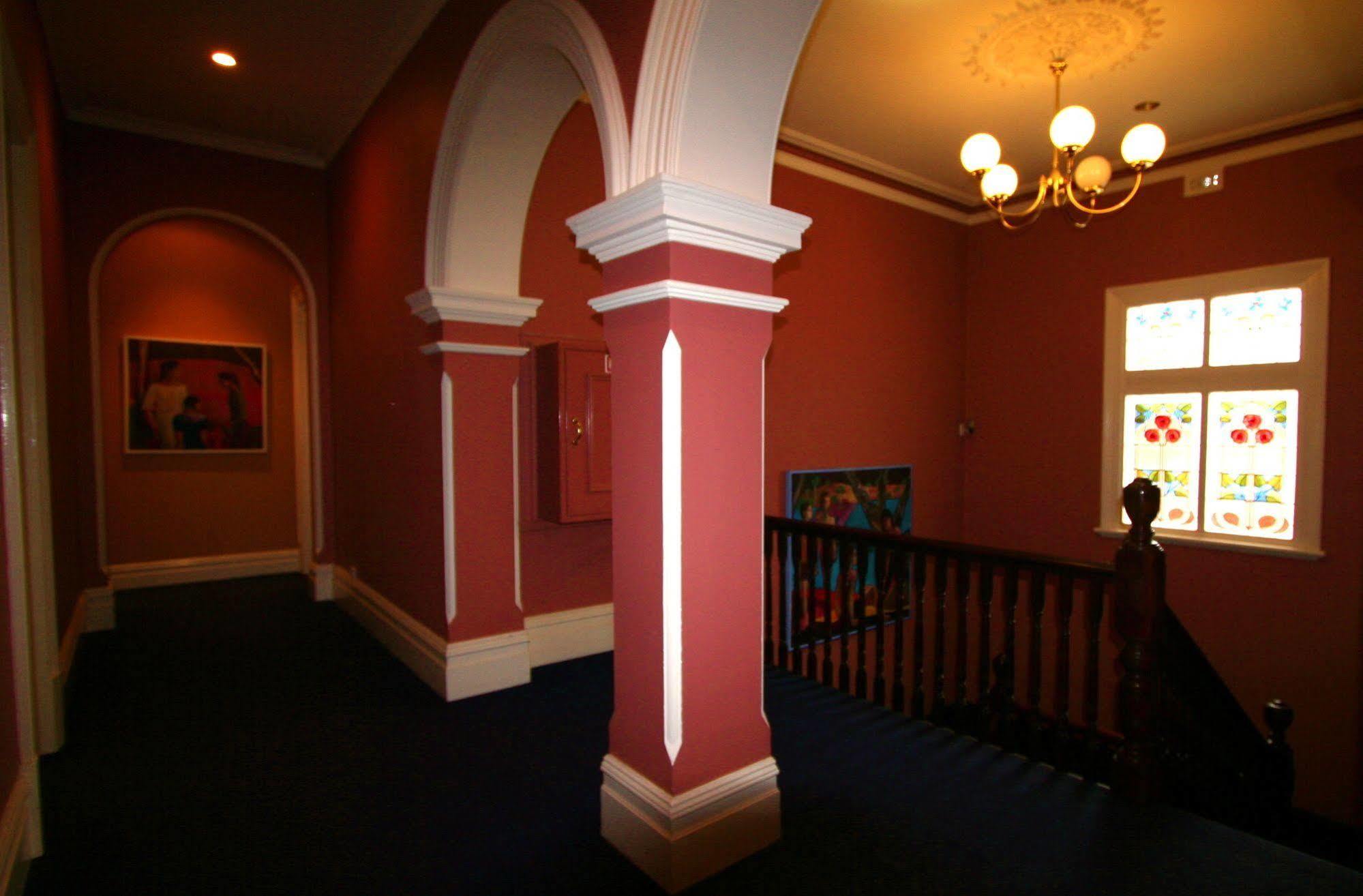 The York Palace Accommodation Екстериор снимка
